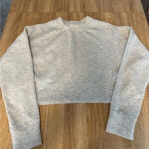 Thread & Supply Heather Light Gray Cropped Crew Sweatshirt NWOT